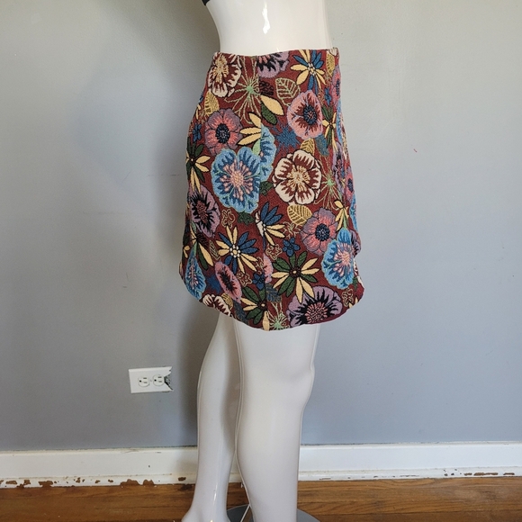 Shein Jacquard Floral Mini, VGUC, Size L - Picture 3 of 9